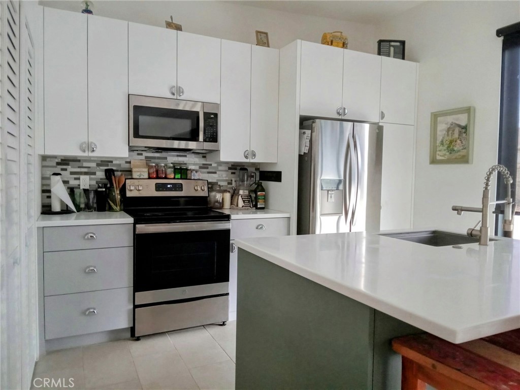 60194 60194 La Mirada