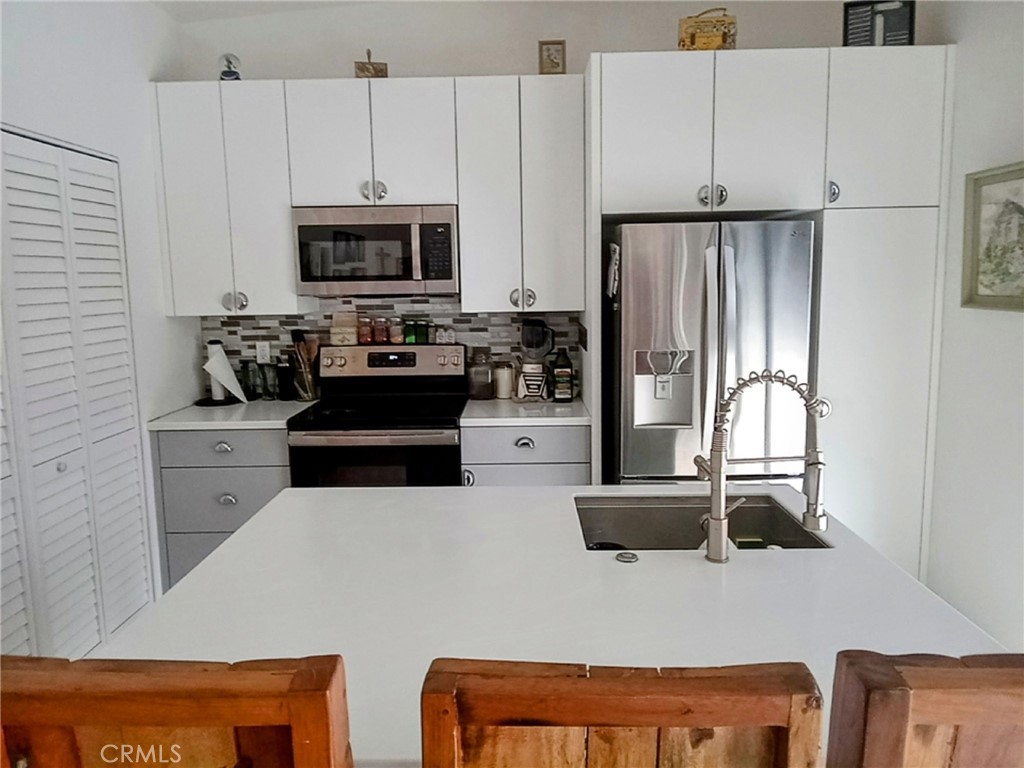 60194 60194 La Mirada