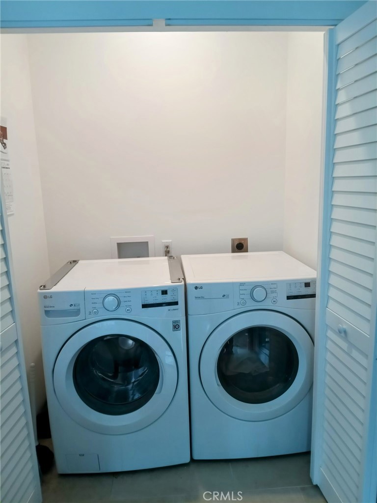 60194 60194 La Mirada