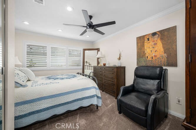 2697 W Parkside Lane