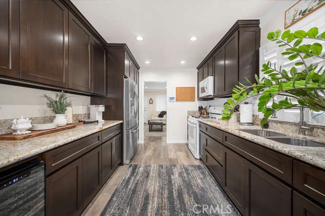 2697 W Parkside Lane