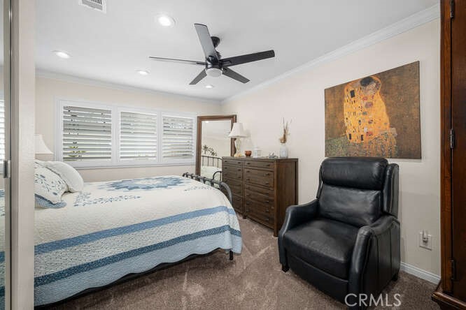 2697 W Parkside Lane