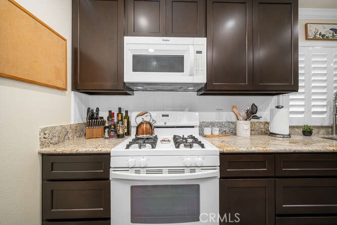 2697 W Parkside Lane