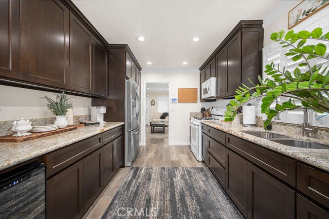 2697 W Parkside Lane