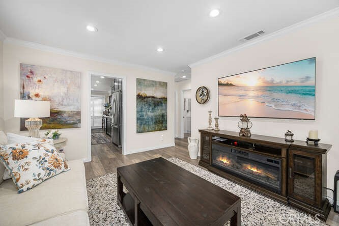 2697 W Parkside Lane