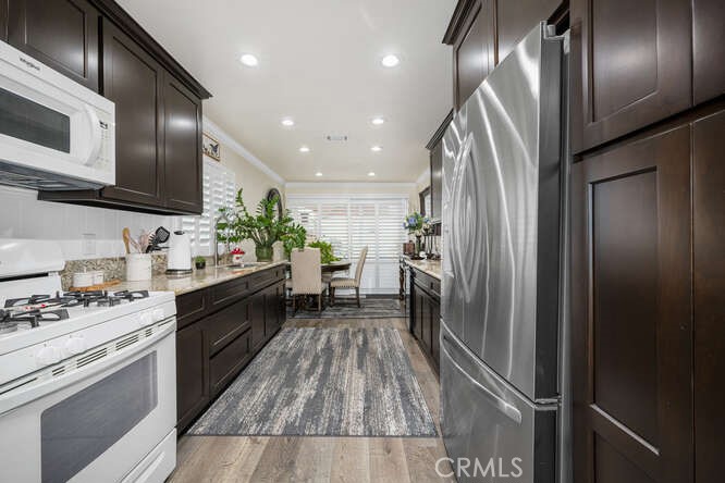 2697 W Parkside Lane