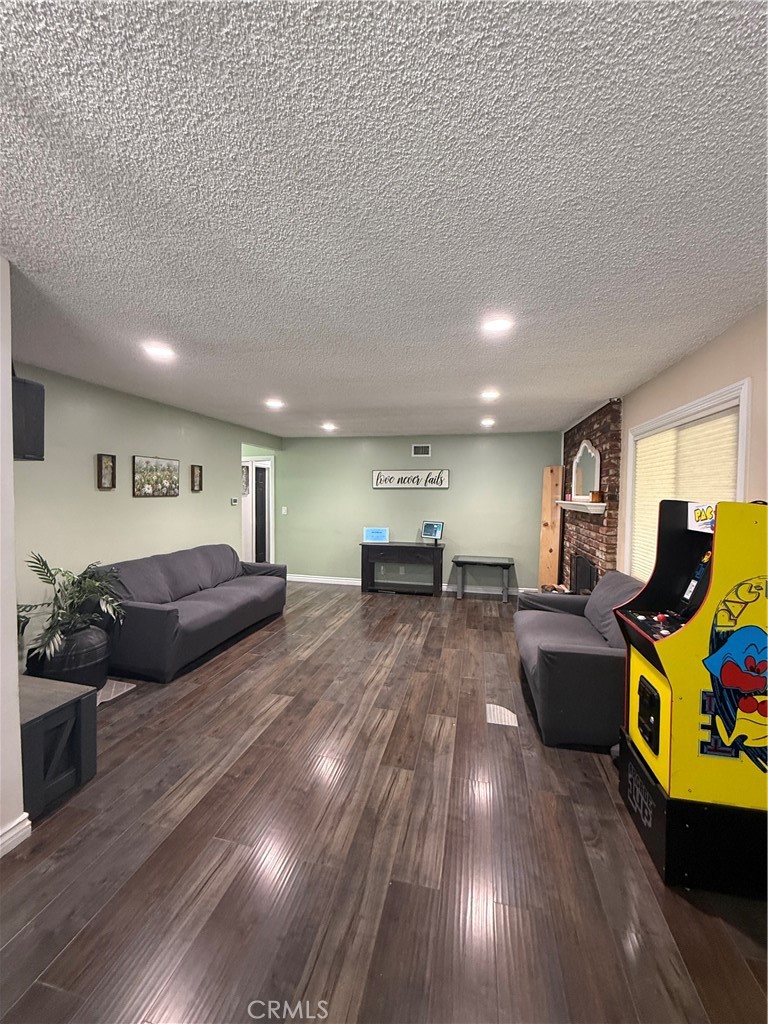 6681 Via Arroyo