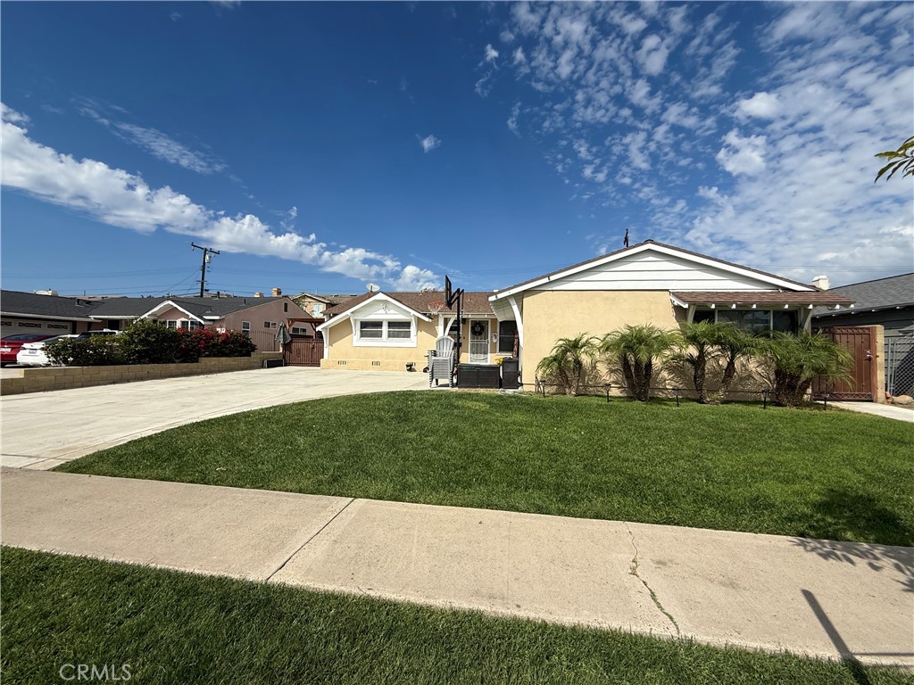6681 Via Arroyo