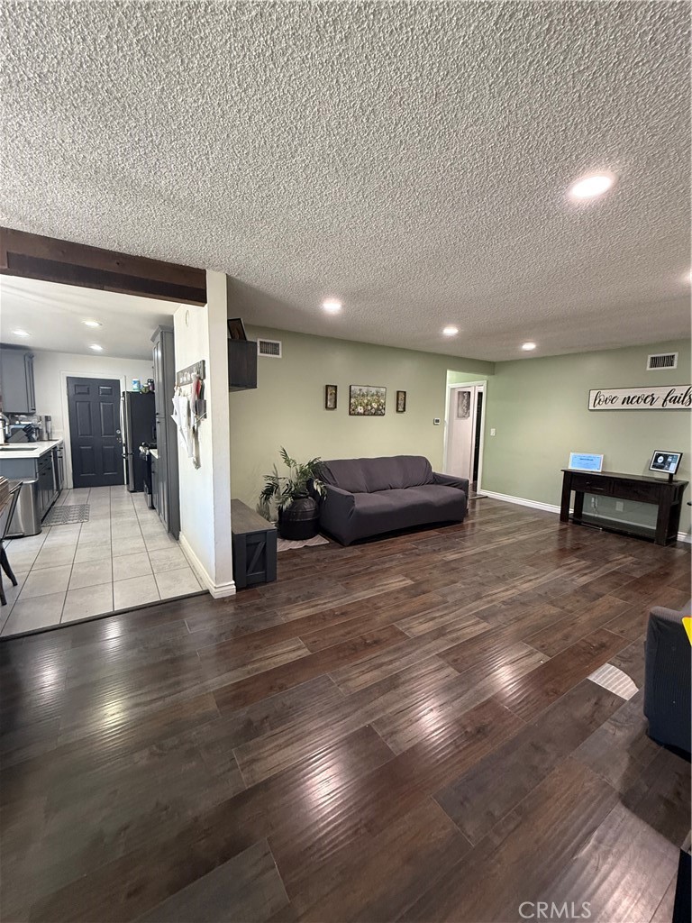 6681 Via Arroyo