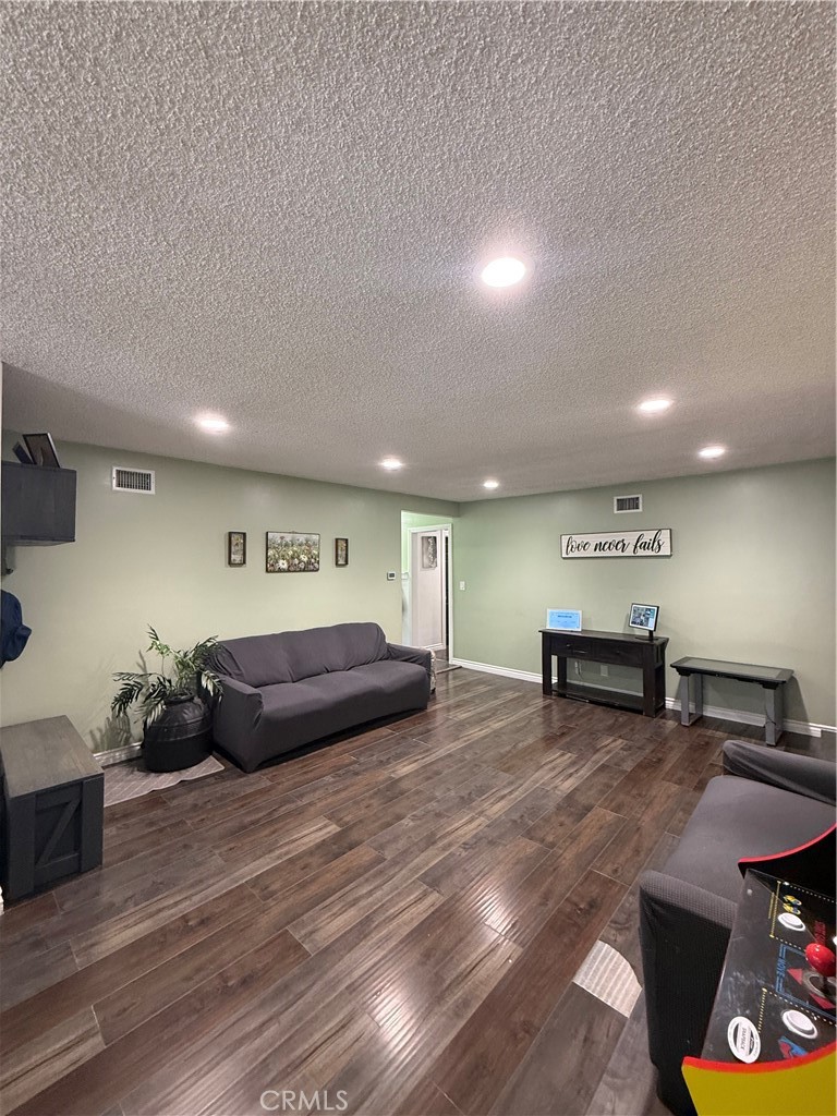 6681 Via Arroyo
