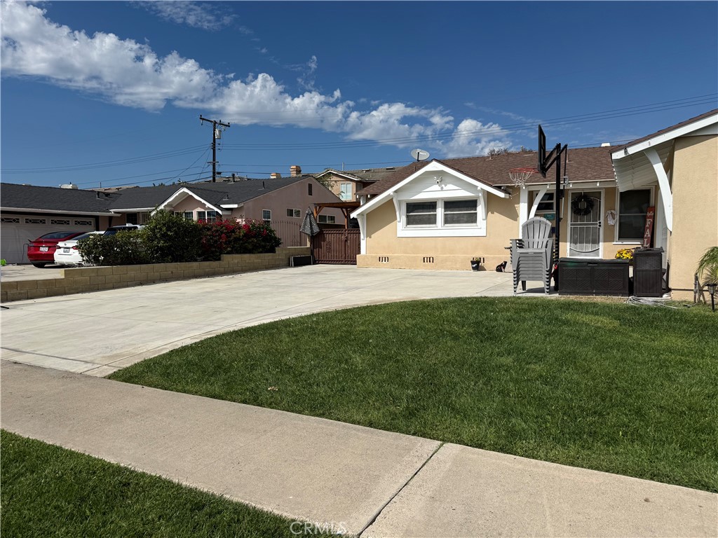 6681 Via Arroyo