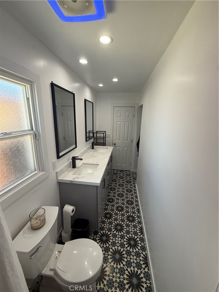 6681 Via Arroyo