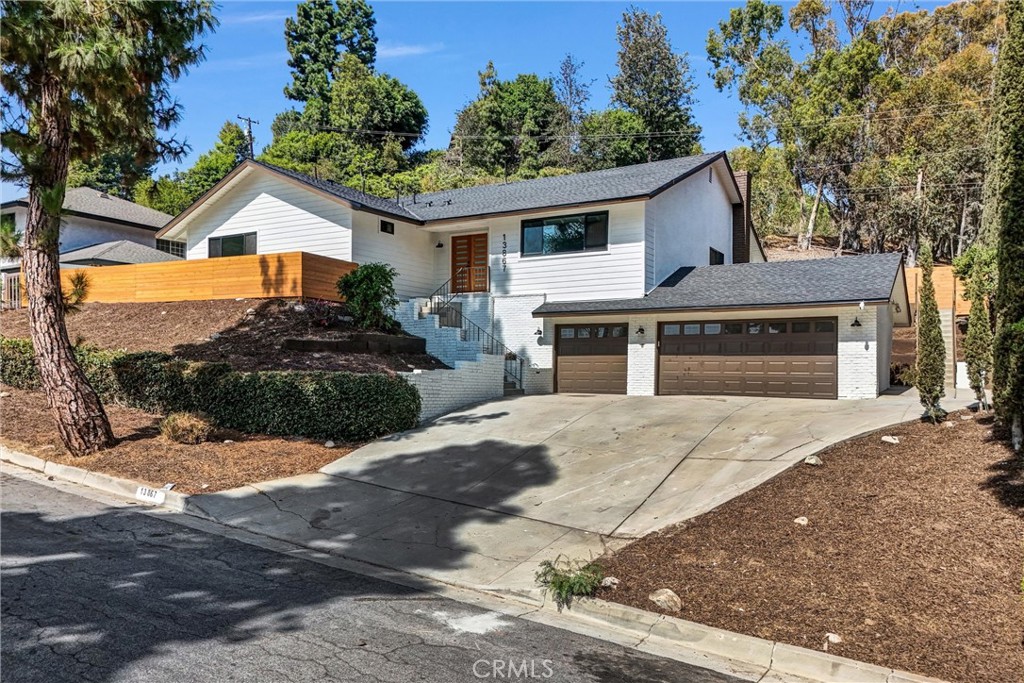 13867 Philadelphia Street