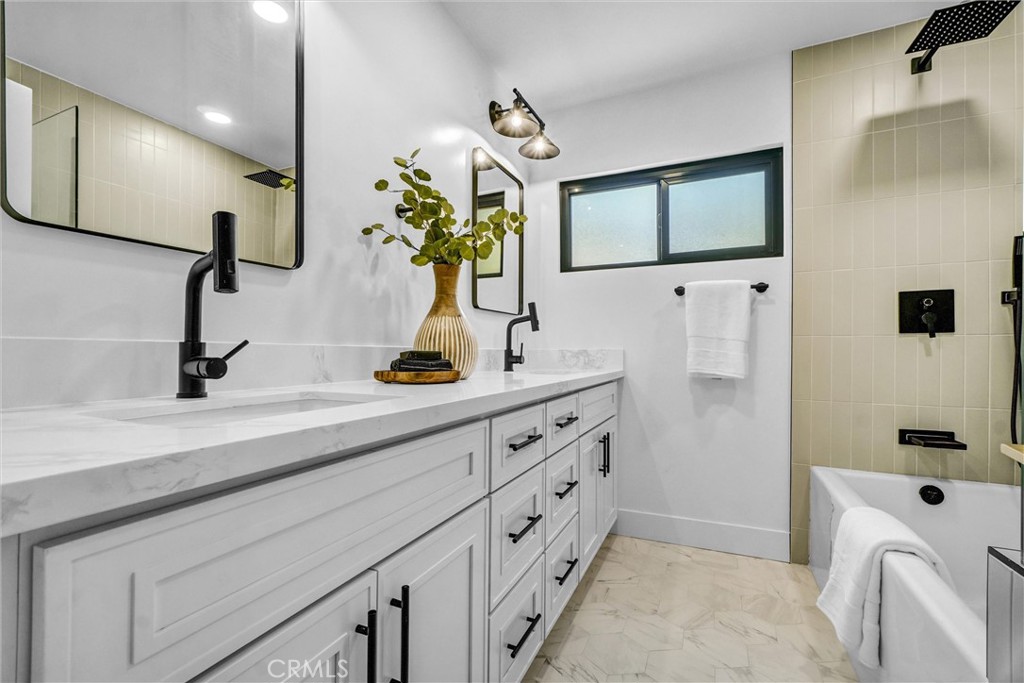 13867 Philadelphia Street