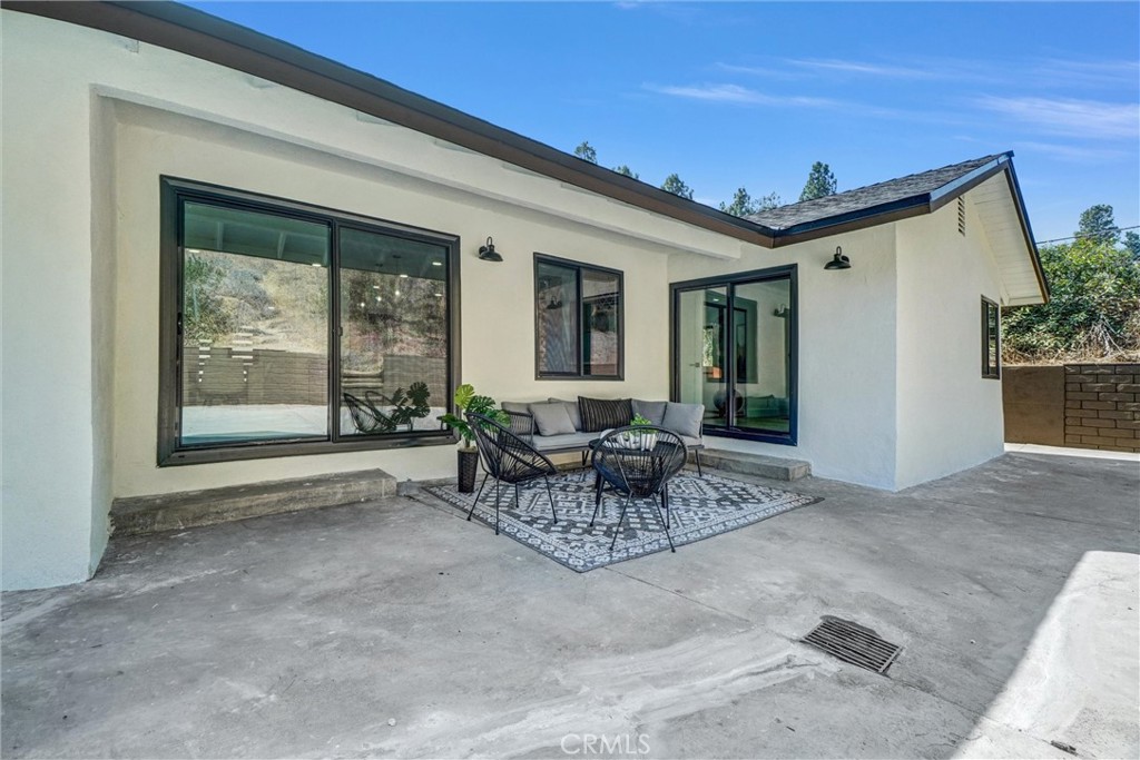 13867 Philadelphia Street