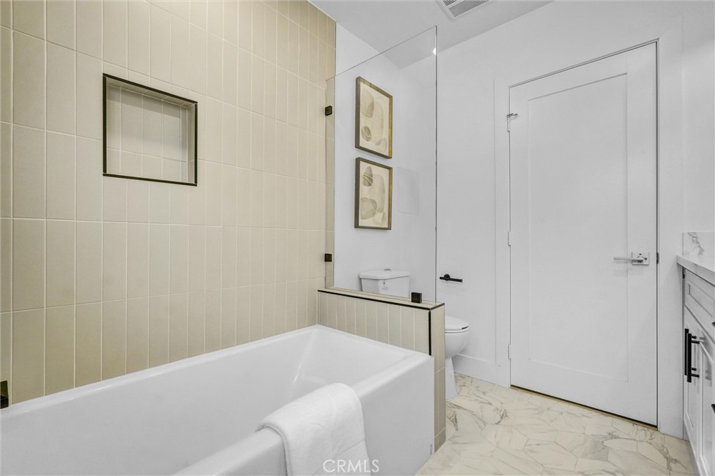 13867 Philadelphia Street