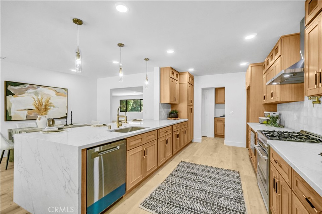 13867 Philadelphia Street