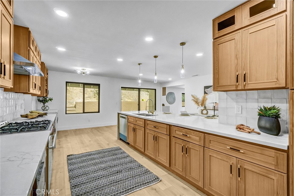 13867 Philadelphia Street