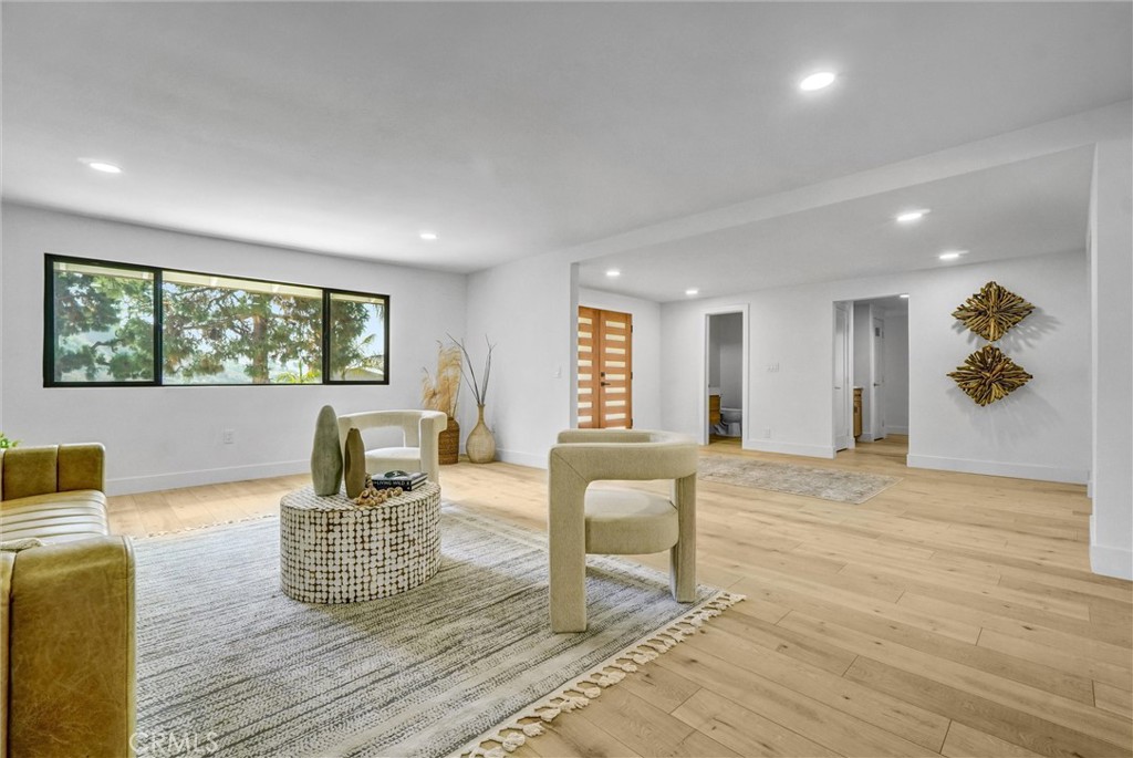 13867 Philadelphia Street