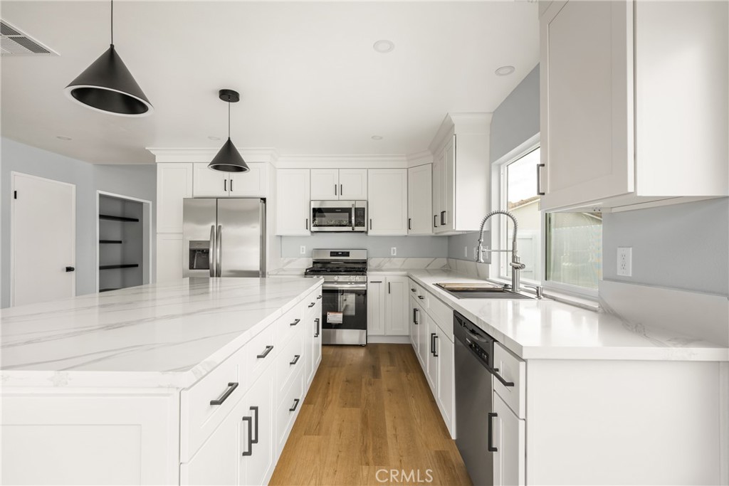 14375 Majorca Avenue