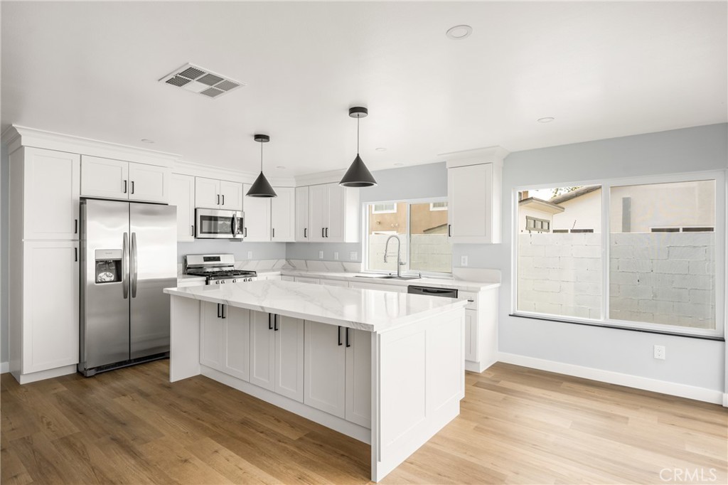 14375 Majorca Avenue