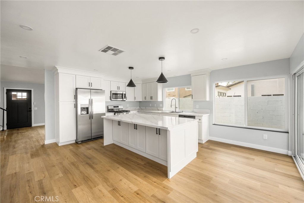 14375 Majorca Avenue