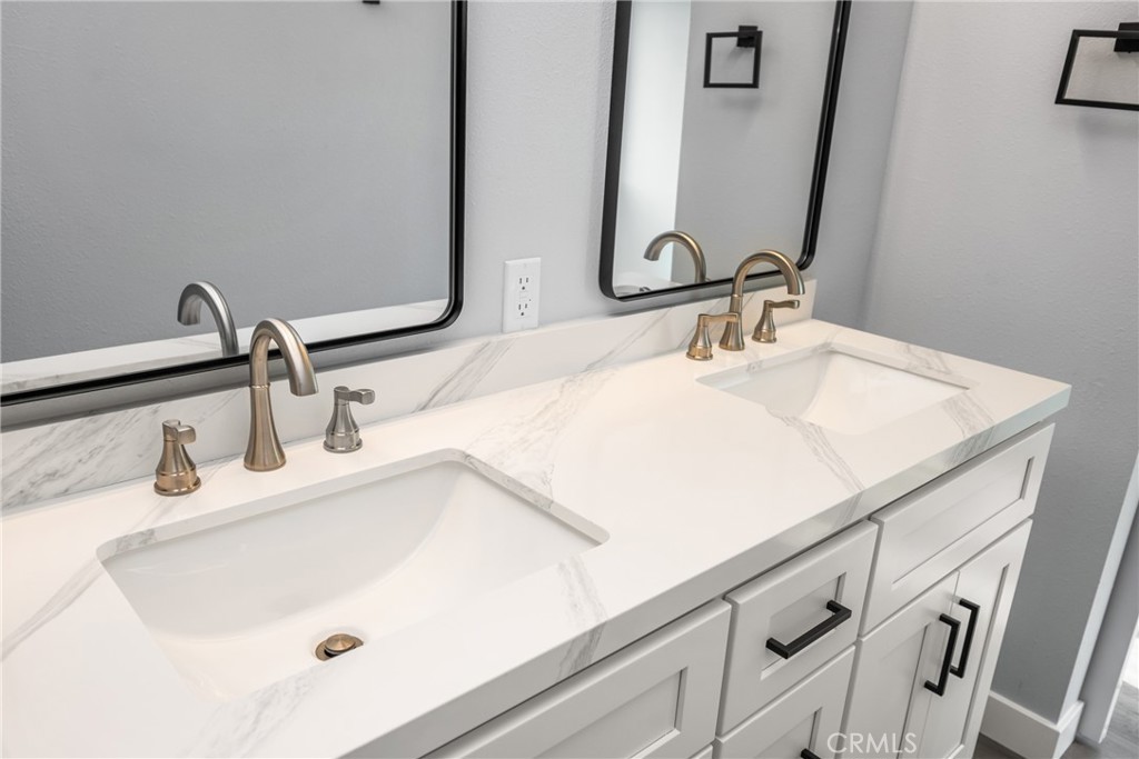 14375 Majorca Avenue