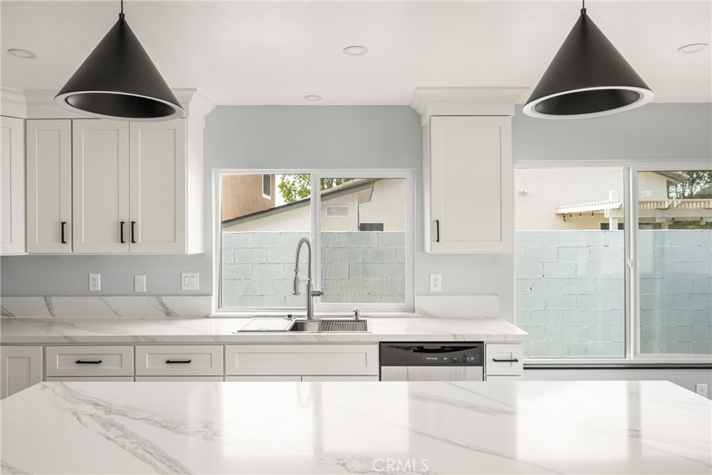 14375 Majorca Avenue