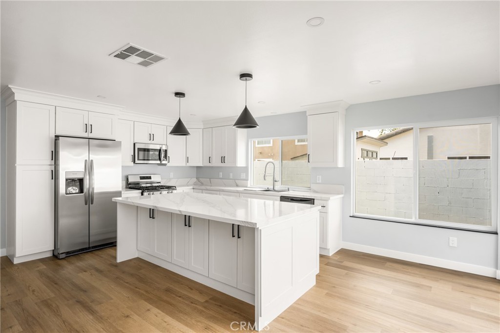 14375 Majorca Avenue