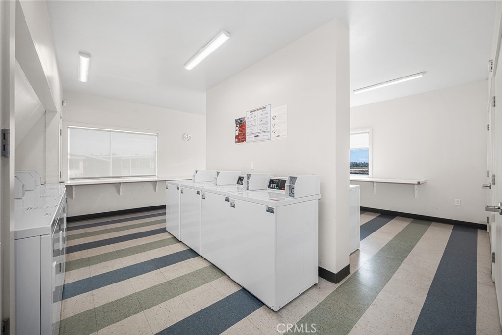 306 N JADE COVE 65