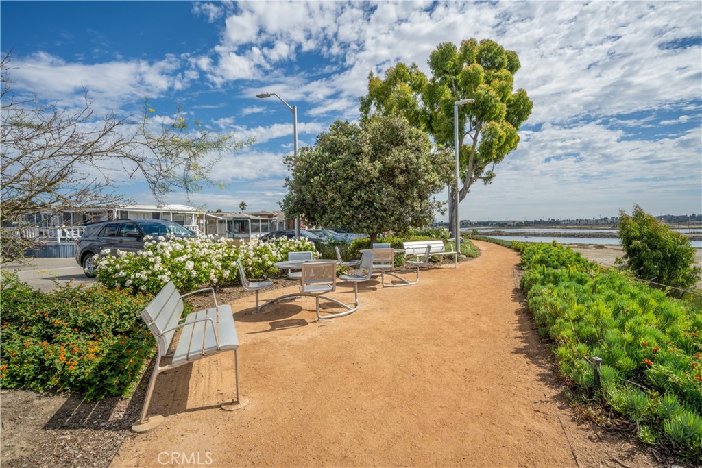 306 N JADE COVE 65