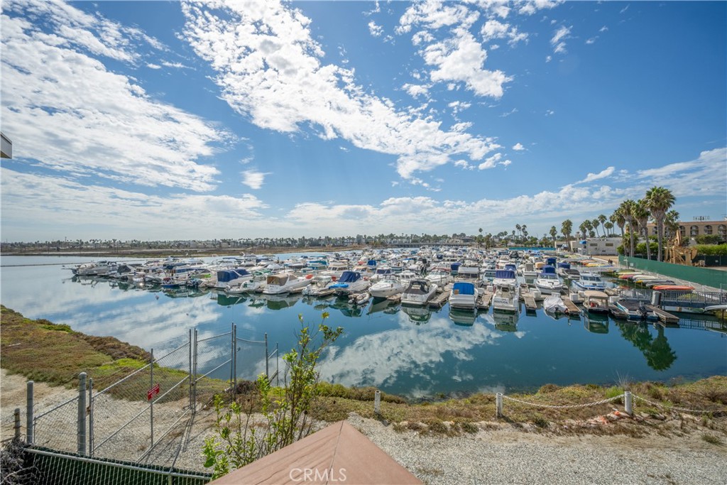 306 N JADE COVE 65