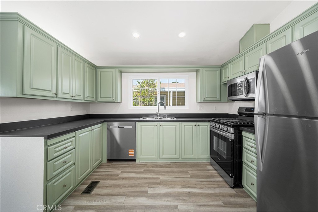 306 N JADE COVE 65