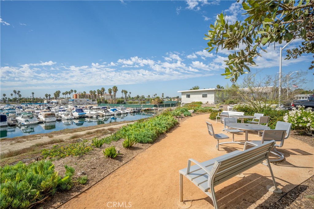 306 N JADE COVE 65