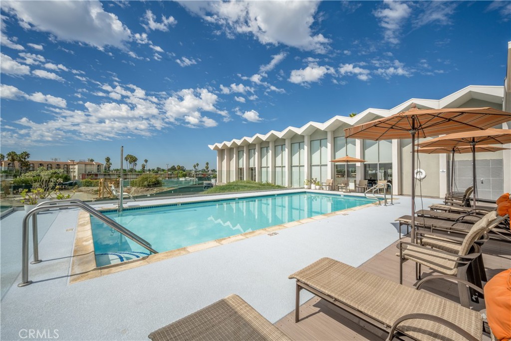 306 N JADE COVE 65