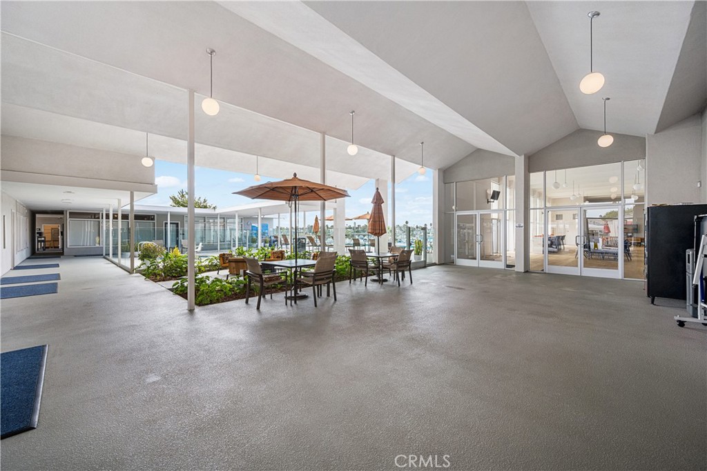 306 N JADE COVE 65
