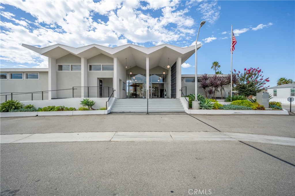306 N JADE COVE 65