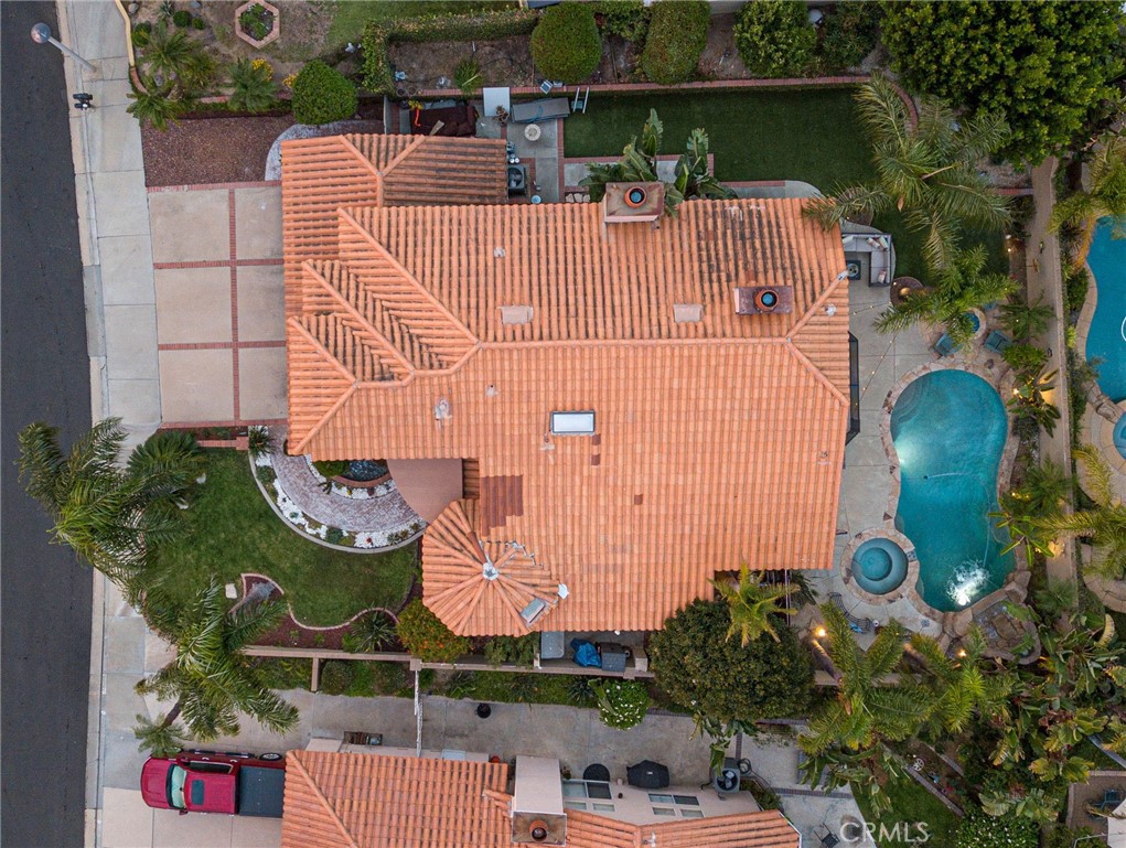 5570 MEADOW LAKE Lane