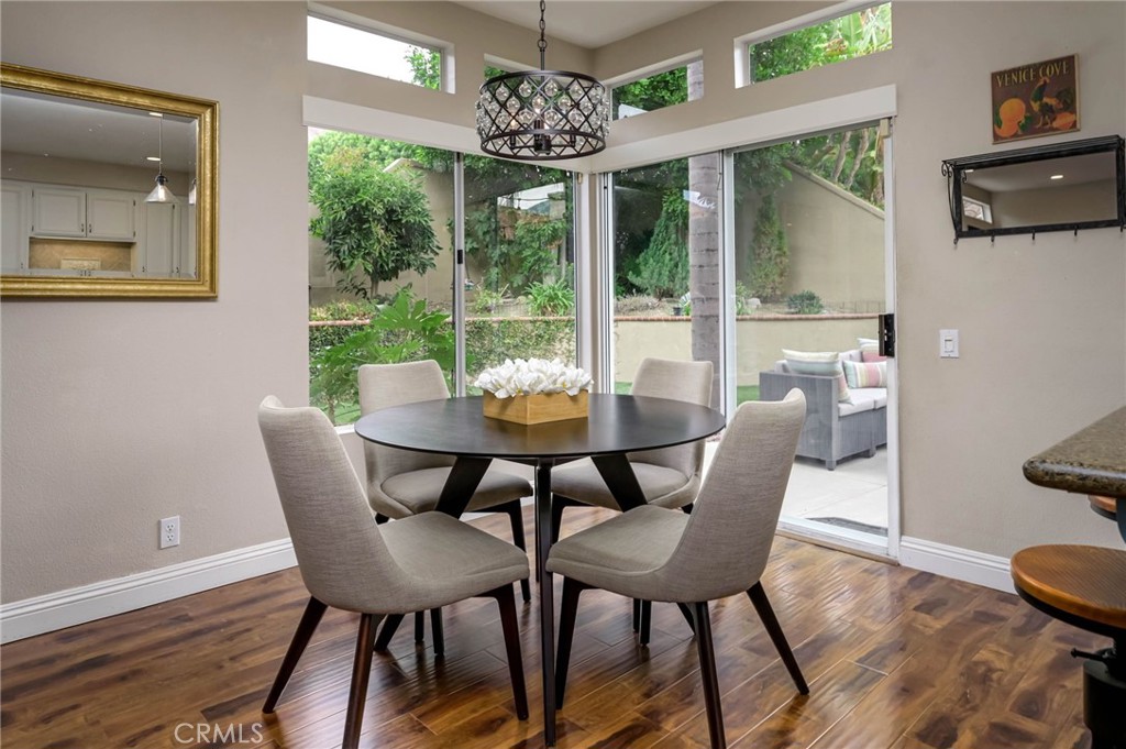 5570 MEADOW LAKE Lane