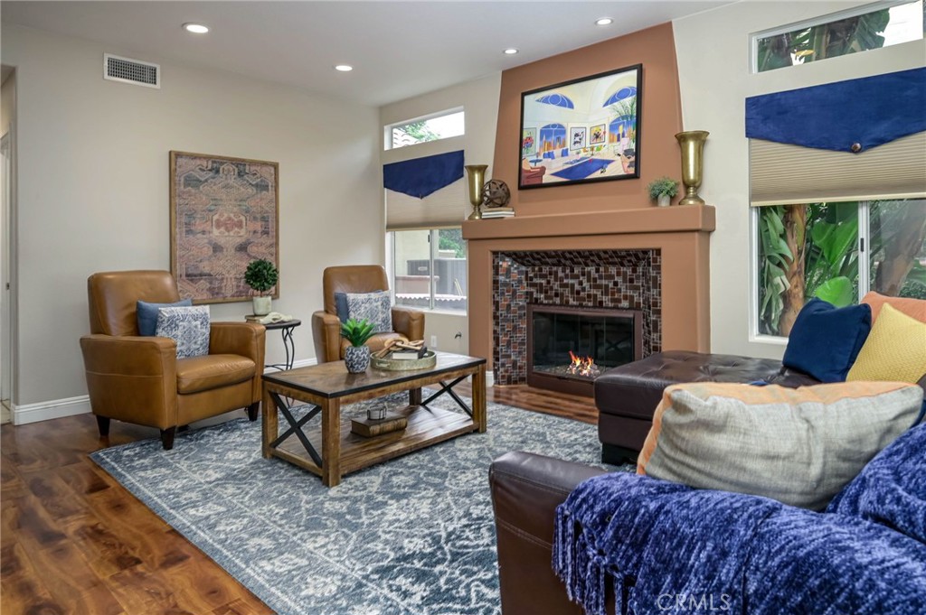 5570 MEADOW LAKE Lane