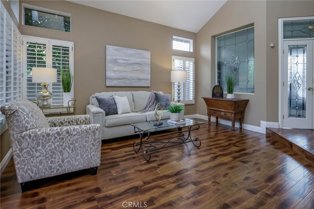 5570 MEADOW LAKE Lane