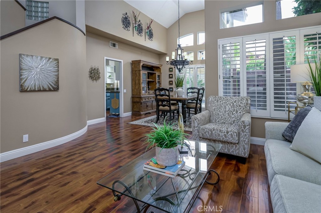 5570 MEADOW LAKE Lane