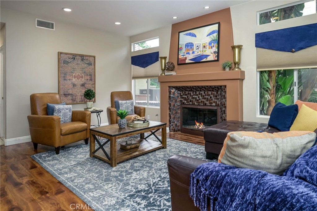 5570 MEADOW LAKE Lane