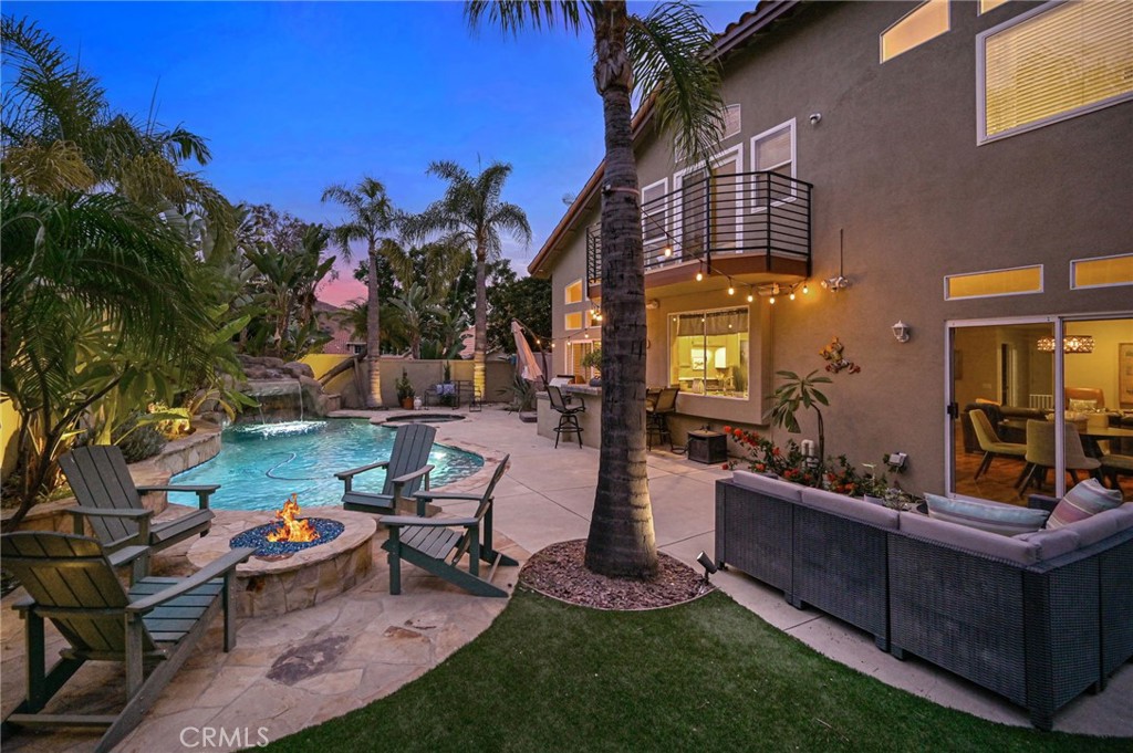 5570 MEADOW LAKE Lane