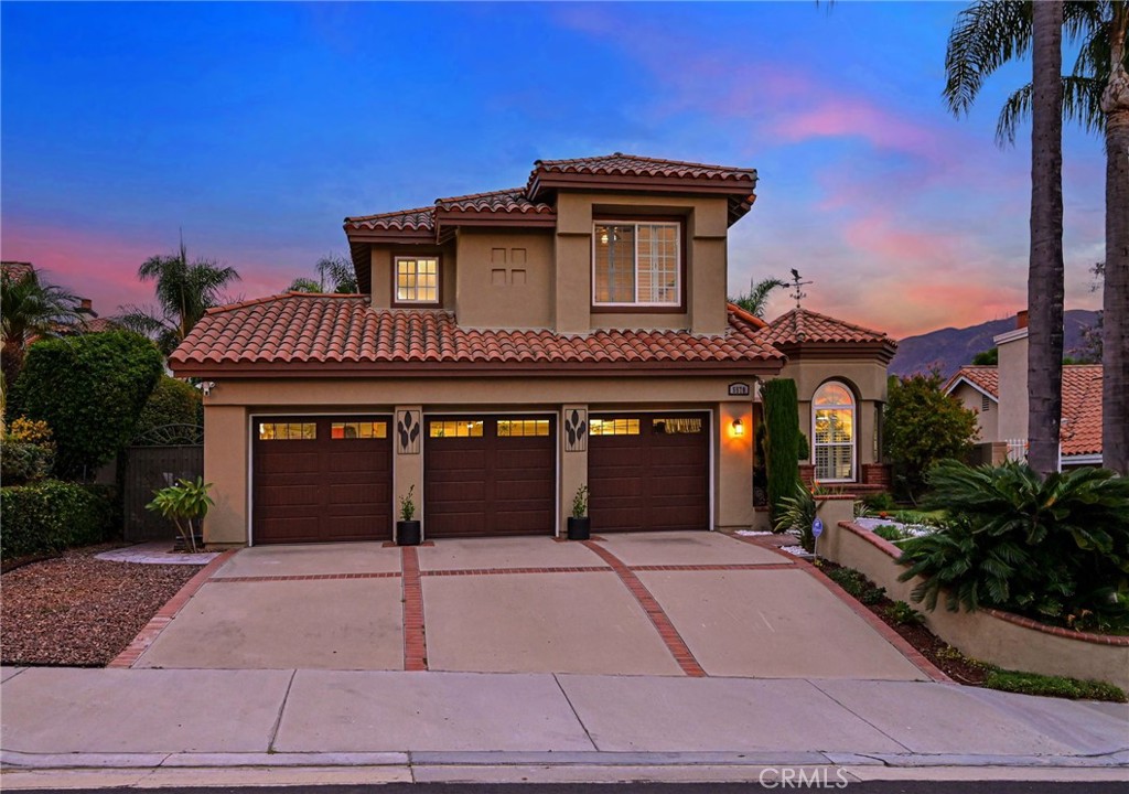 5570 MEADOW LAKE Lane