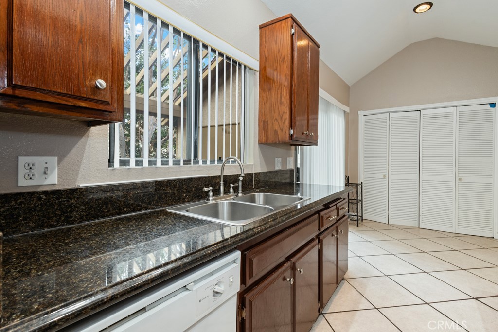 16211 Downey Avenue 31