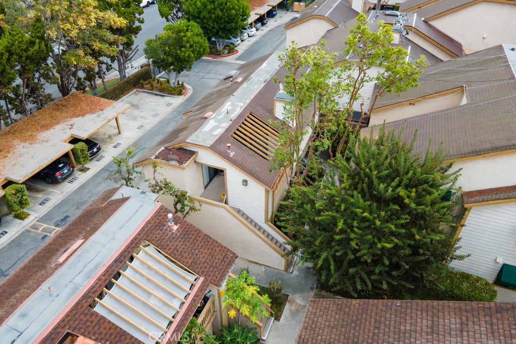 16211 Downey Avenue 31