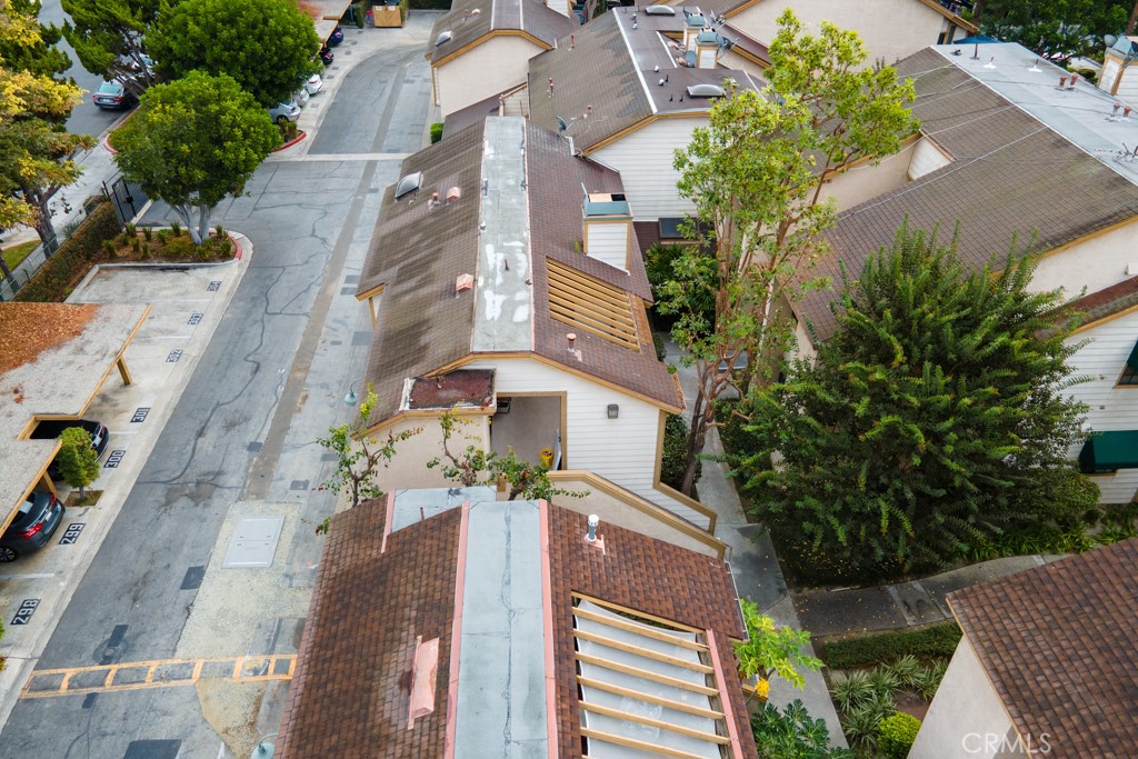 16211 Downey Avenue 31