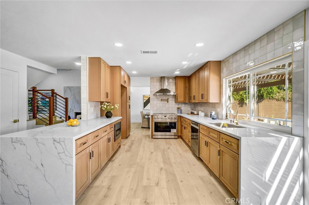 10424 Santa Rita Street