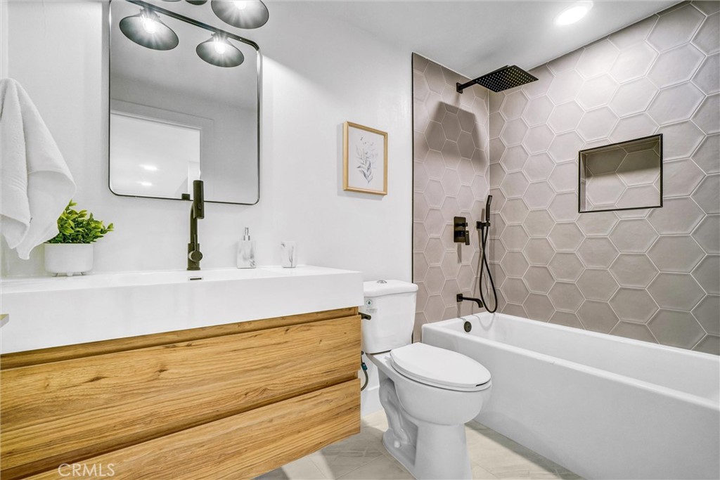 10424 Santa Rita Street